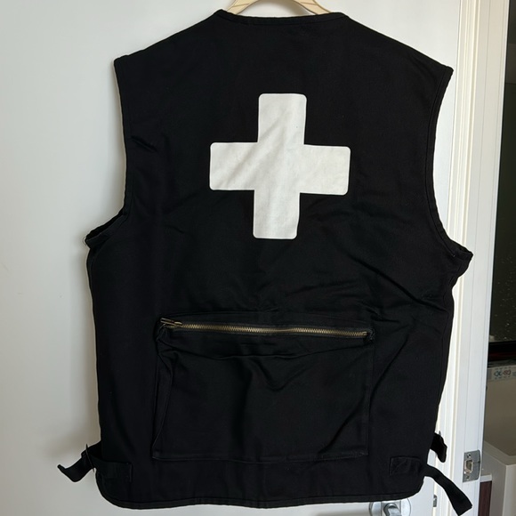 Places + Faces vest - Picture 3 of 6